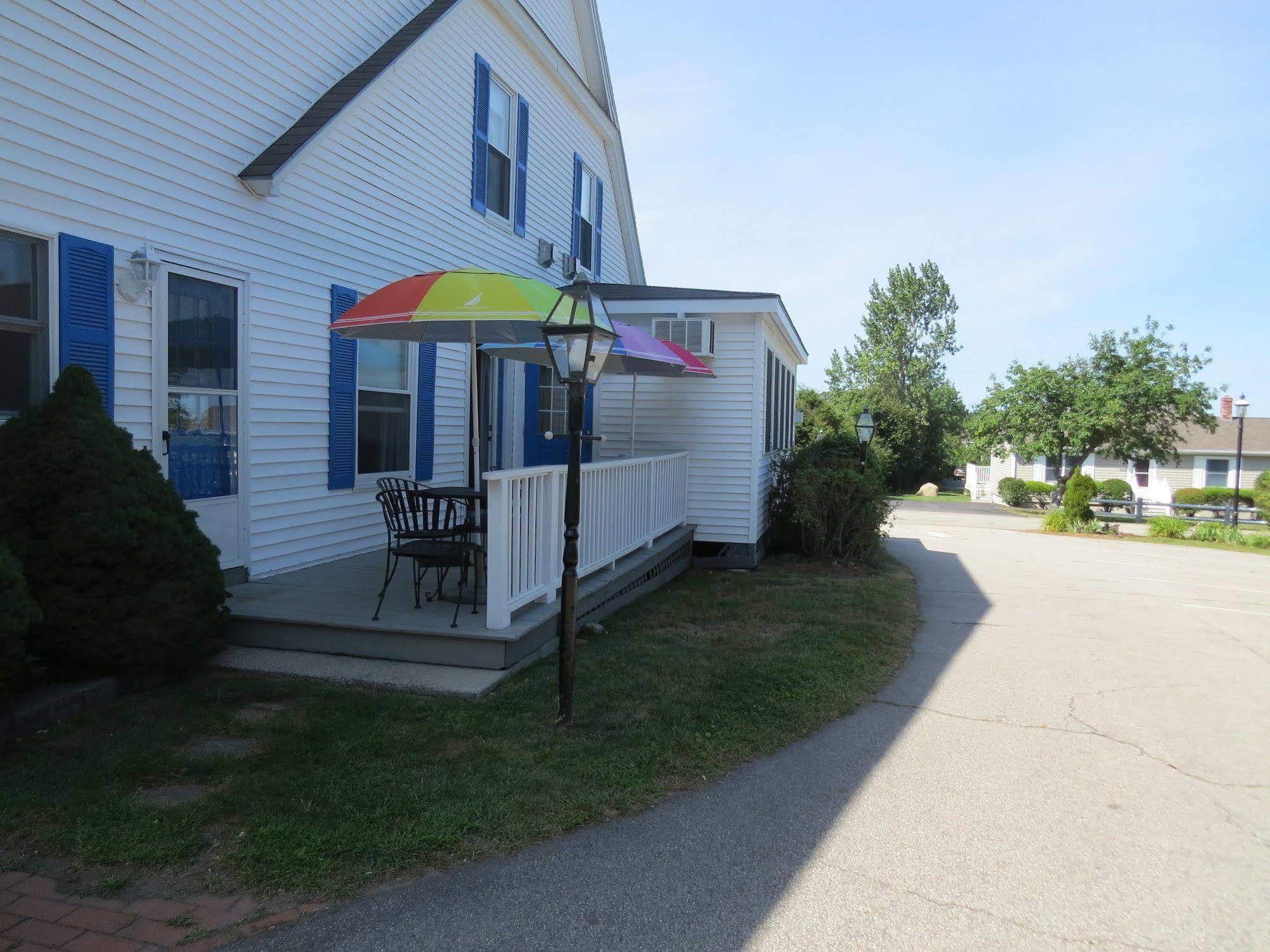 Blue Shutters Inn Carriage House Studios Ogunquit Exterior photo
