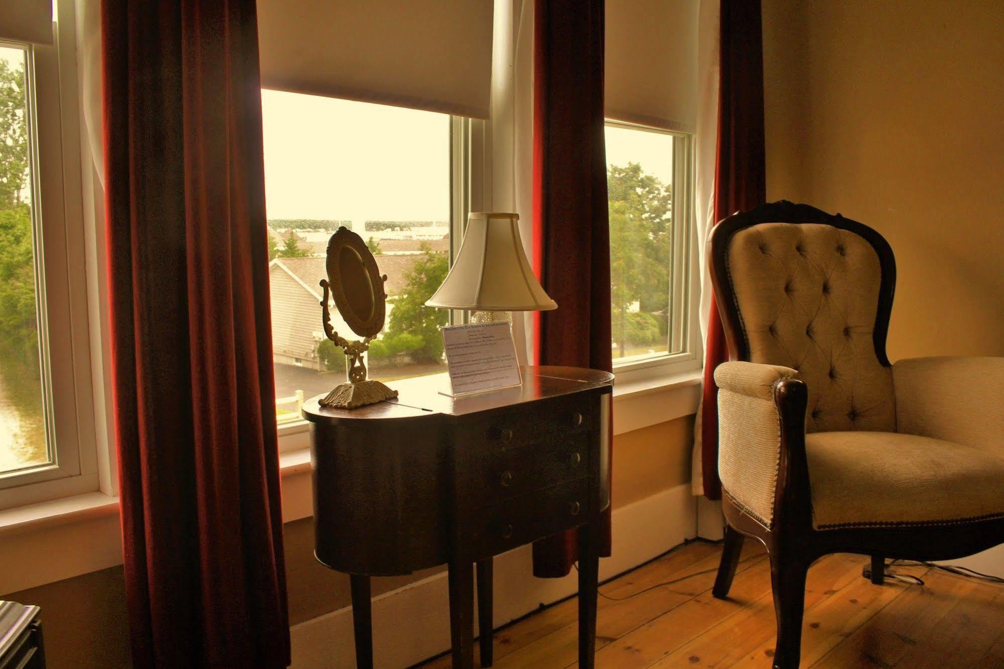 Blue Shutters Inn Carriage House Studios Ogunquit Exterior photo