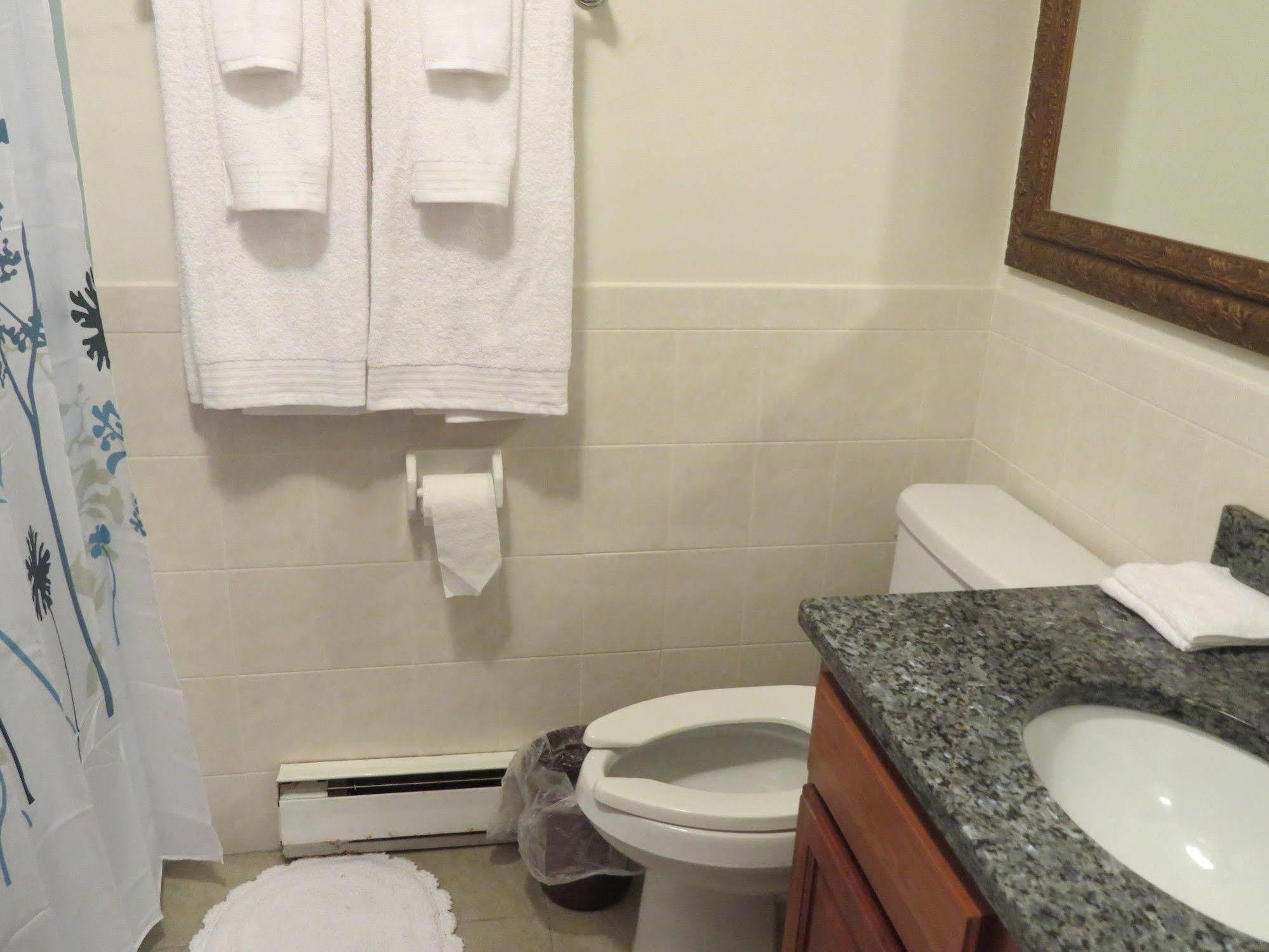 Blue Shutters Inn Carriage House Studios Ogunquit Exterior photo