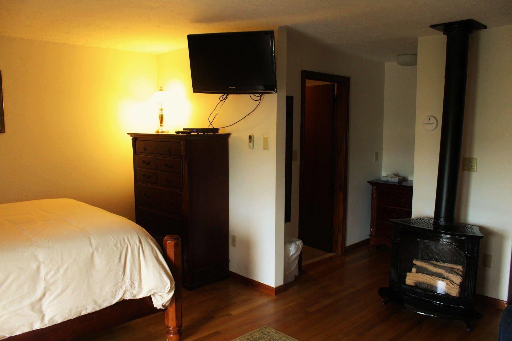 Blue Shutters Inn Carriage House Studios Ogunquit Exterior photo